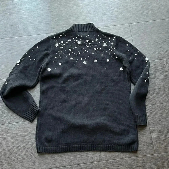 Susan Bristol Christmas Santa Embroidered Sweater Size Medium - Picture 4 of 9